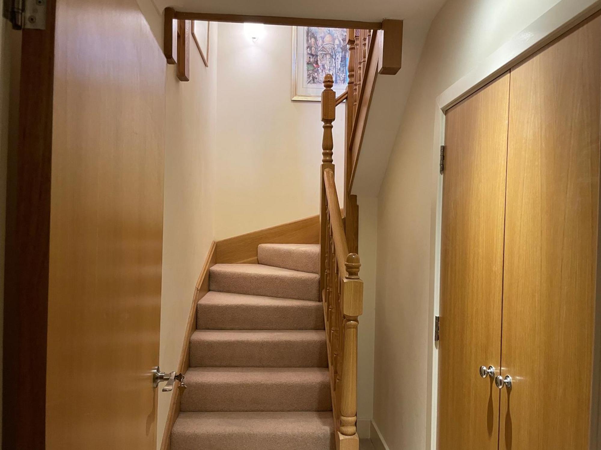 Top Floor En-Suite Double Bedrooms With Great View Of Windsor Castle & Free Parking Esterno foto