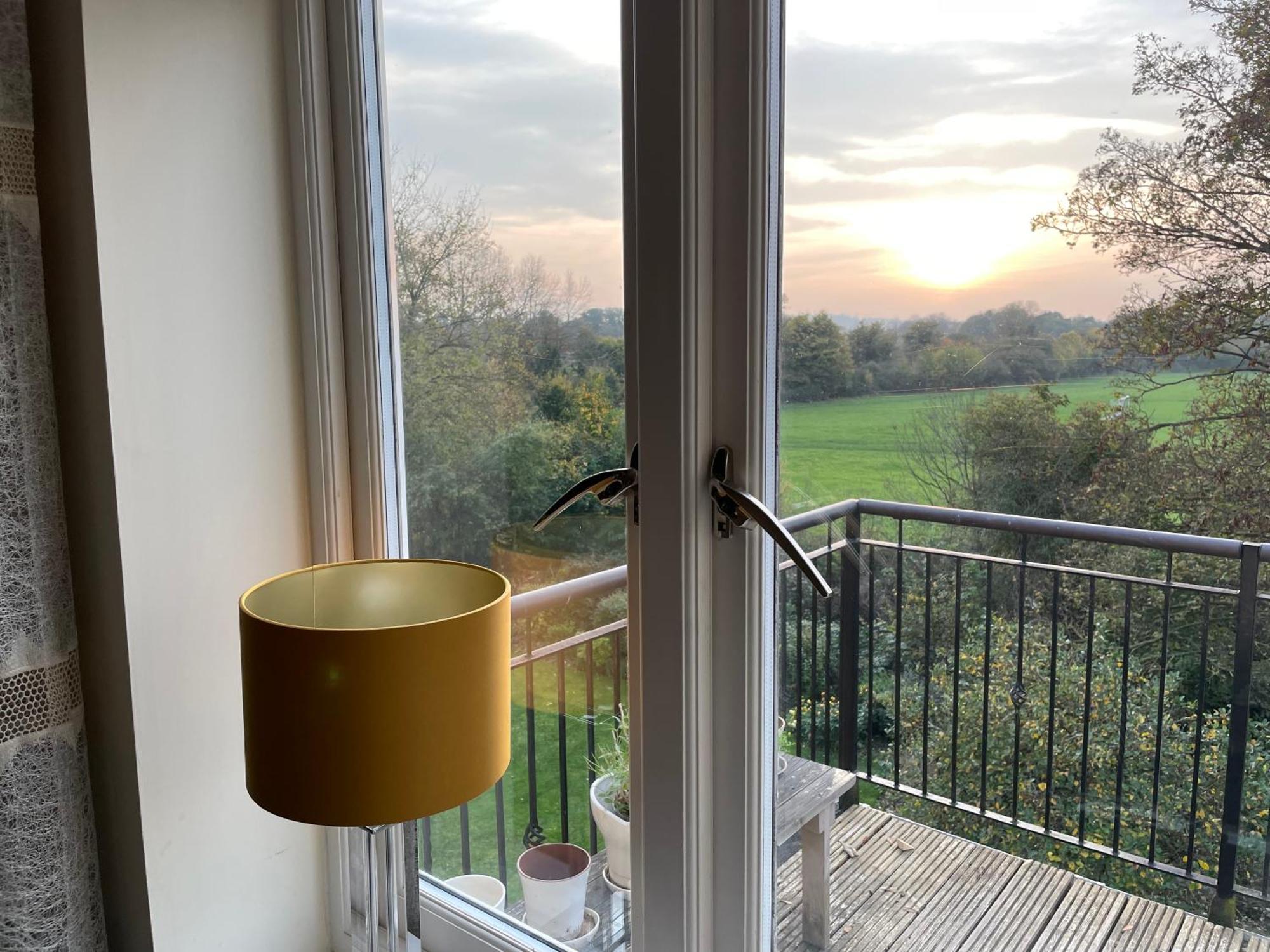 Top Floor En-Suite Double Bedrooms With Great View Of Windsor Castle & Free Parking Esterno foto