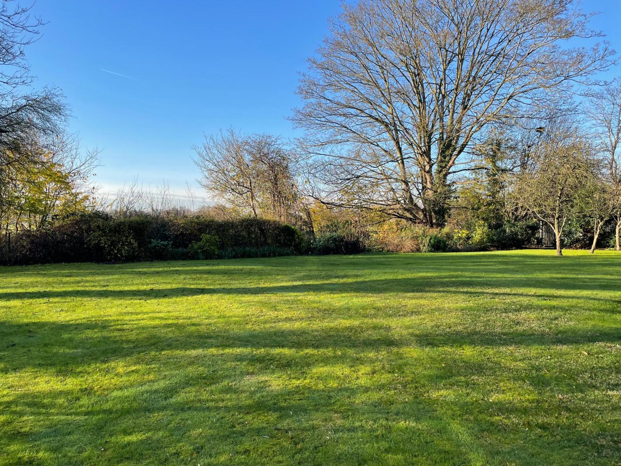 Top Floor En-Suite Double Bedrooms With Great View Of Windsor Castle & Free Parking Esterno foto